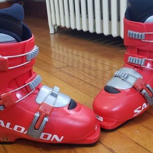 Salomon ski boots